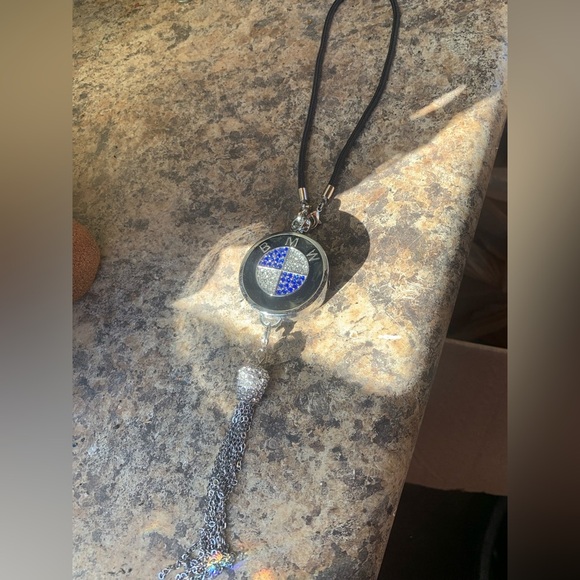 BMW Pendant Women KeyChain - Picture 1 of 4